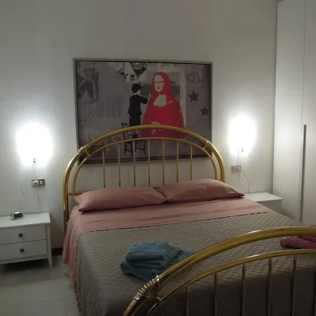 A Dream On The Via Roma Lierna